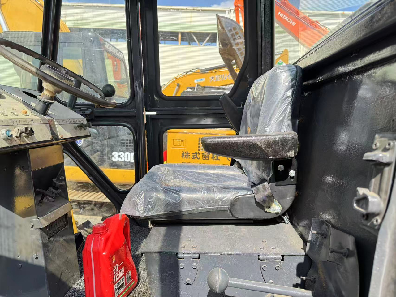 DYNAPAC CA301D - Дорожный каток: фото 4 DYNAPAC CA301D - Дорожный каток: фото 4