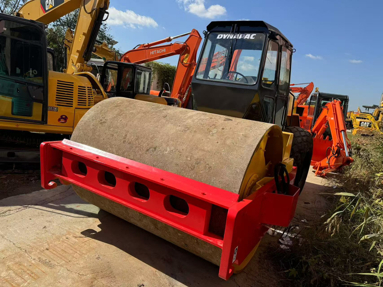 DYNAPAC CA30D - Компактор: фото 1 DYNAPAC CA30D - Компактор: фото 1