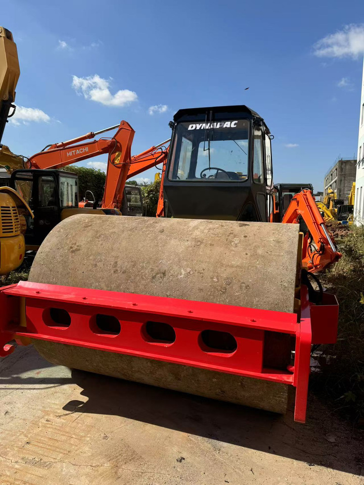 DYNAPAC CA30D - Компактор: фото 2 DYNAPAC CA30D - Компактор: фото 2