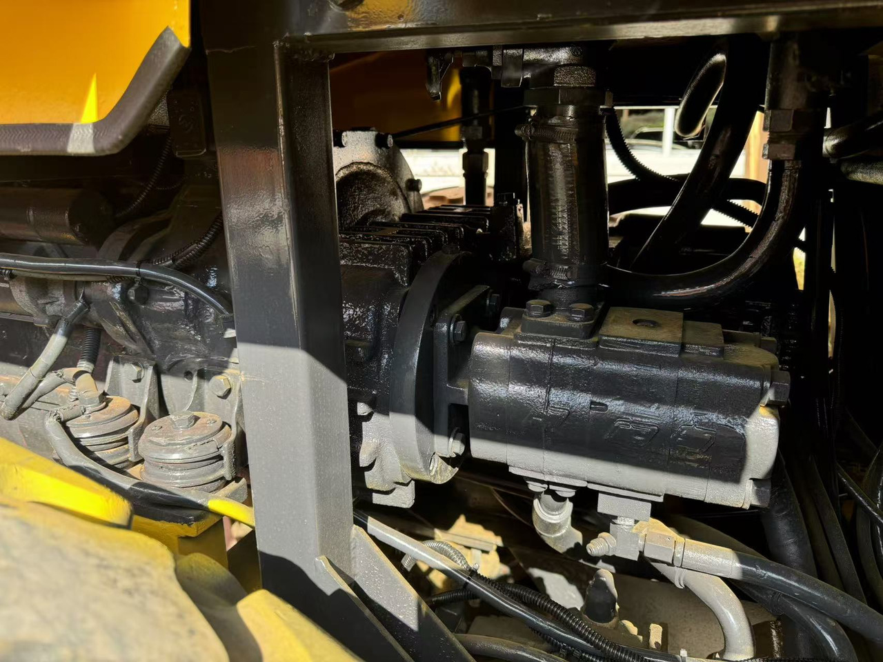 DYNAPAC CA30D - Компактор: фото 5 DYNAPAC CA30D - Компактор: фото 5