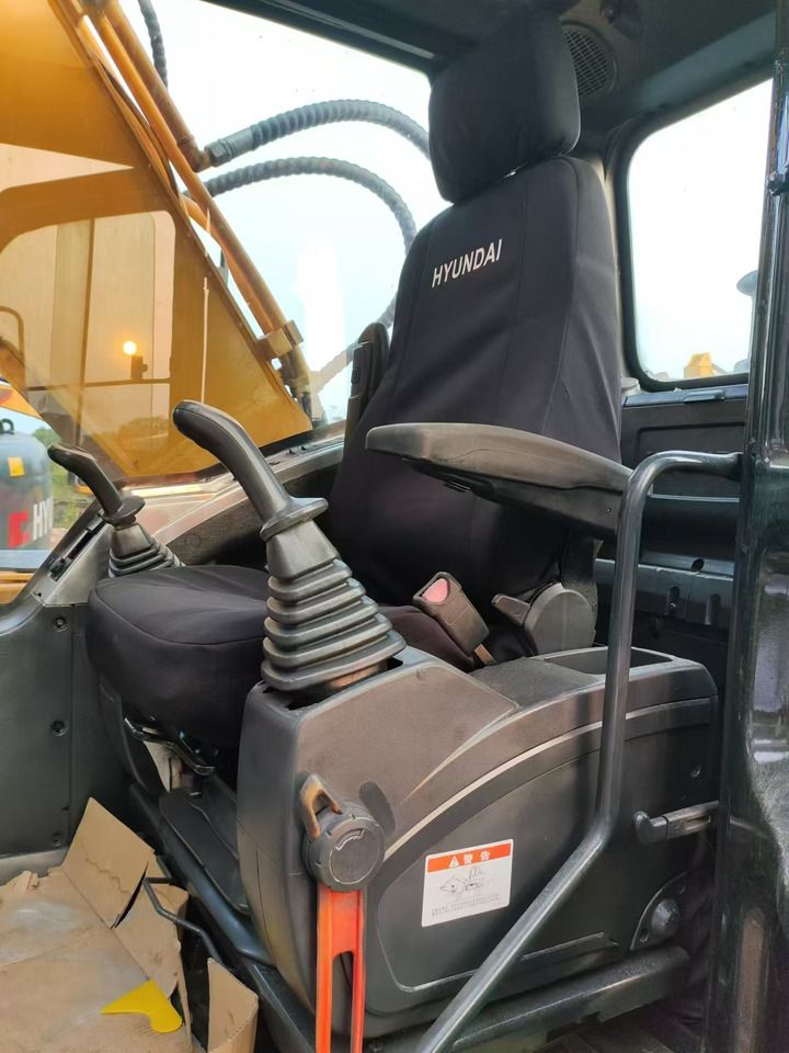 HYUNDAI R220LC-9S - Гусеничный экскаватор: фото 3 HYUNDAI R220LC-9S - Гусеничный экскаватор: фото 3