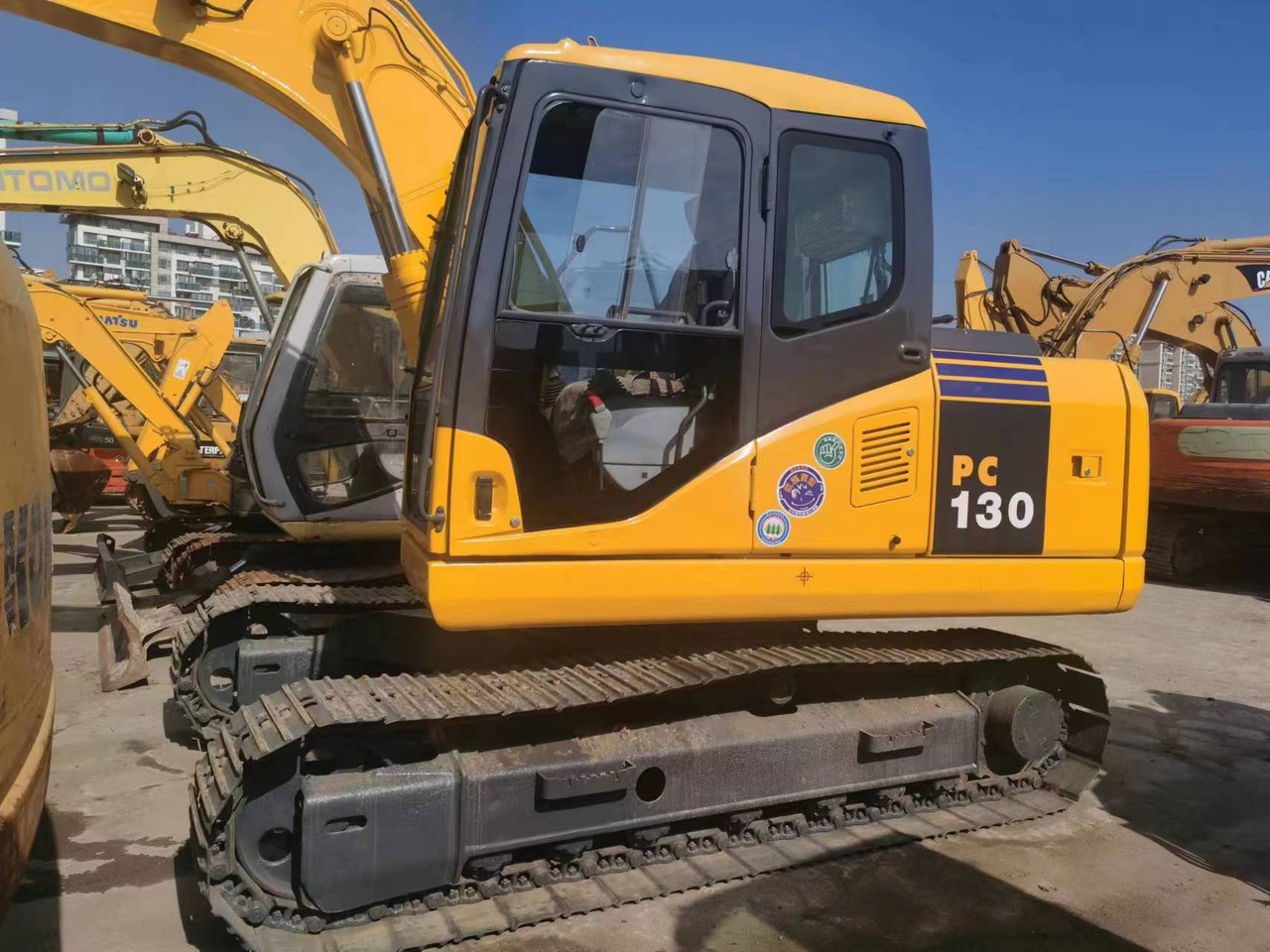 KOMATSU PC130-7 - Гусеничный экскаватор: фото 2 KOMATSU PC130-7 - Гусеничный экскаватор: фото 2