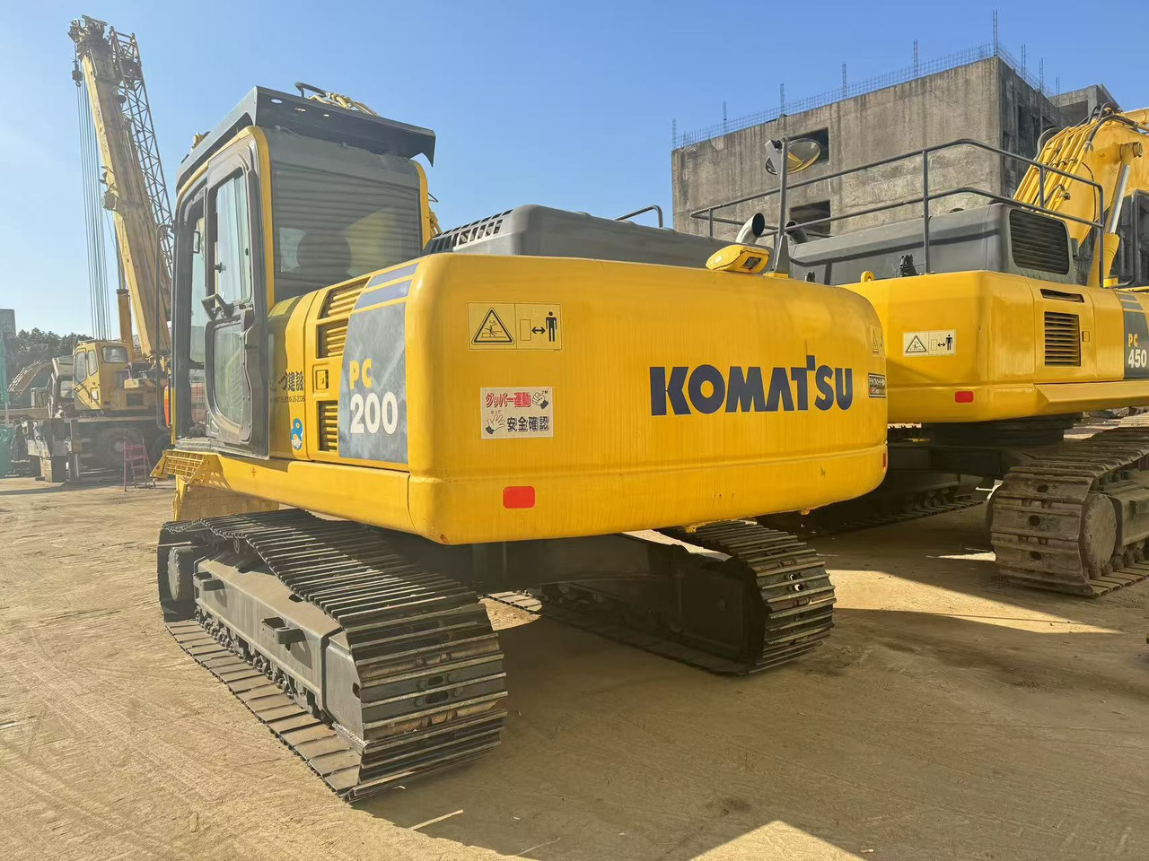 KOMATSU PC200-8 - Гусеничный экскаватор: фото 3 KOMATSU PC200-8 - Гусеничный экскаватор: фото 3
