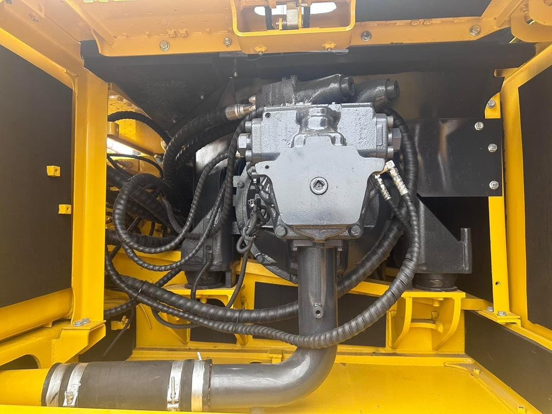 KOMATSU PC300-8 - Гусеничный экскаватор: фото 4 KOMATSU PC300-8 - Гусеничный экскаватор: фото 4