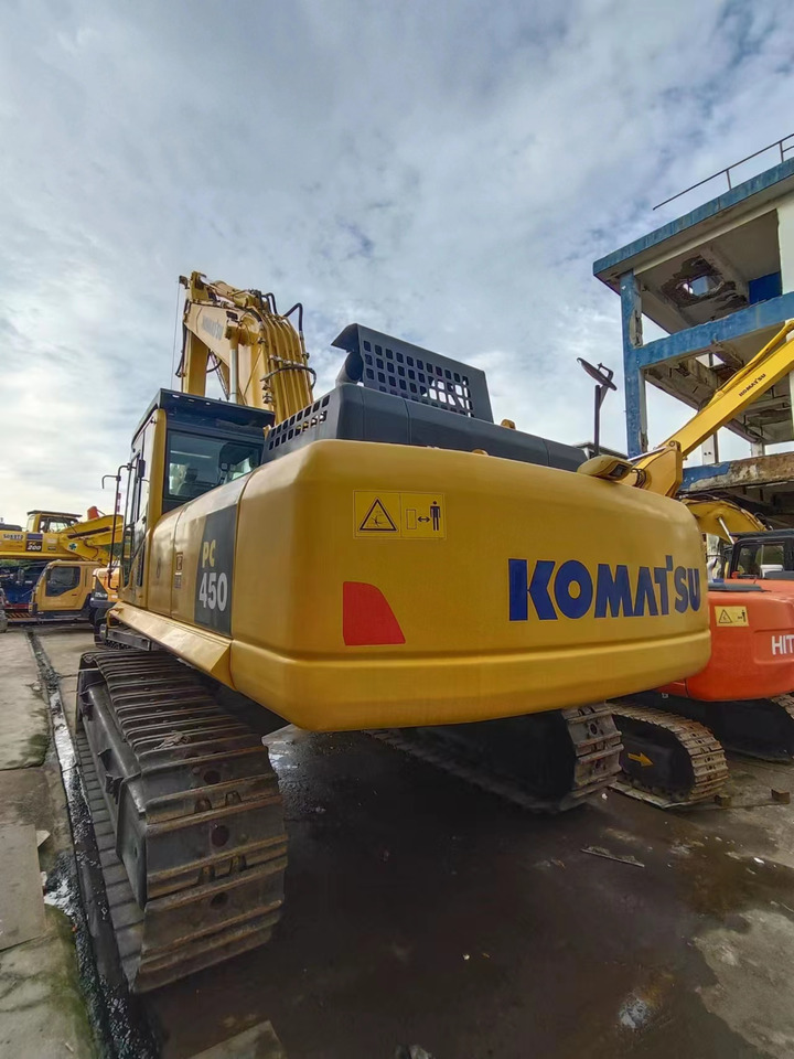 KOMATSU PC450-8 - Гусеничный экскаватор: фото 3 KOMATSU PC450-8 - Гусеничный экскаватор: фото 3