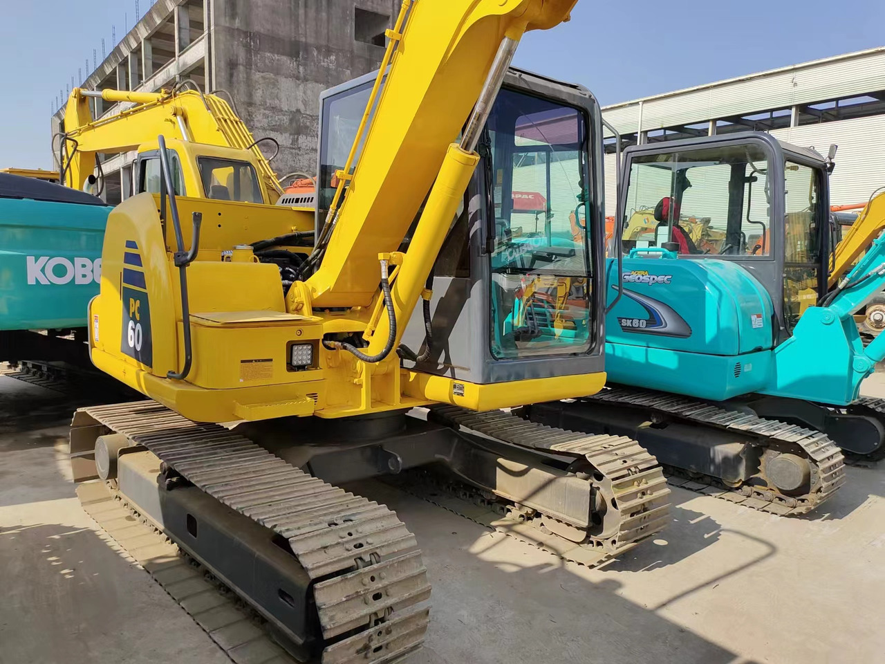 KOMATSU PC60-8 - Мини-экскаватор: фото 3 KOMATSU PC60-8 - Мини-экскаватор: фото 3