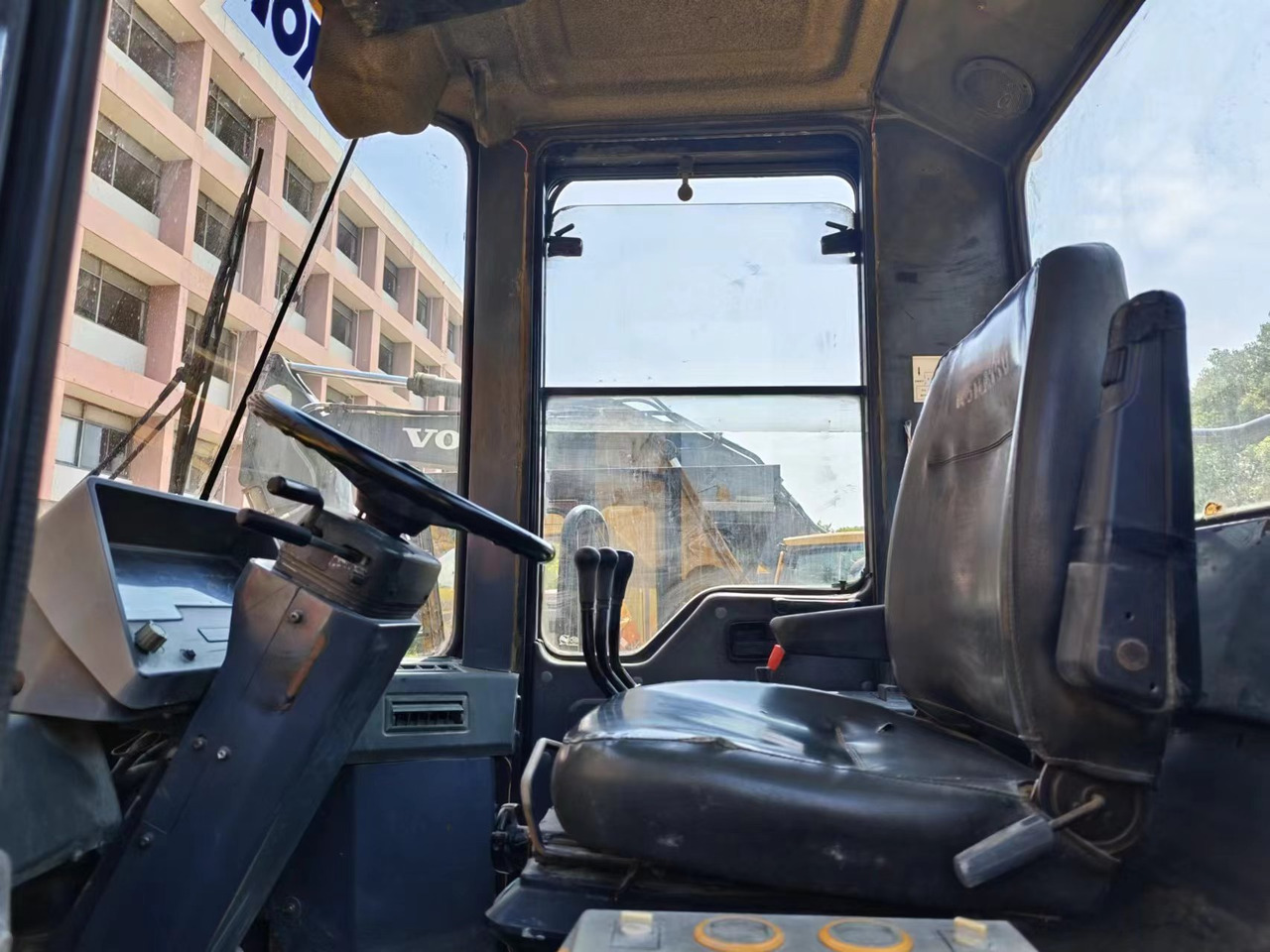 KOMATSU WA470-3 - Колёсный погрузчик: фото 5 KOMATSU WA470-3 - Колёсный погрузчик: фото 5