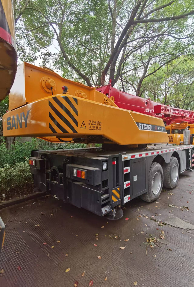 SANY STC250 - Мобильный кран: фото 5 SANY STC250 - Мобильный кран: фото 5