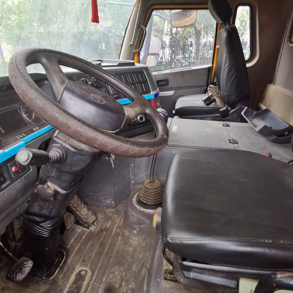 SANY STC250 - Мобильный кран: фото 4 SANY STC250 - Мобильный кран: фото 4