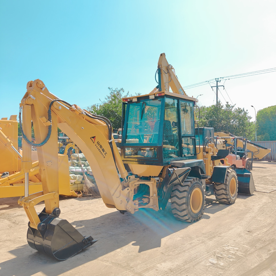 SDLG LGB680 - Экскаватор-погрузчик: фото 2 SDLG LGB680 - Экскаватор-погрузчик: фото 2