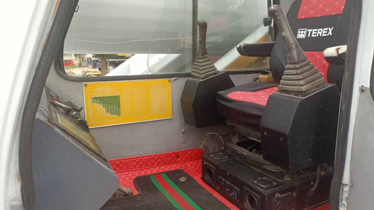 TEREX TTC070G 70ton - Мобильный кран: фото 4 TEREX TTC070G 70ton - Мобильный кран: фото 4