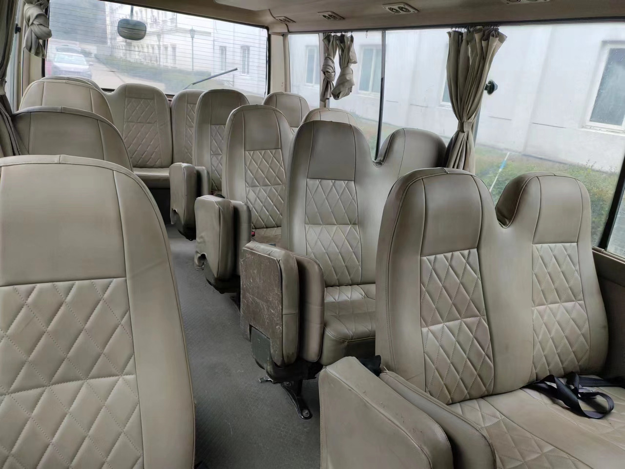 TOYOTA Coaster - Пригородный автобус: фото 3 TOYOTA Coaster - Пригородный автобус: фото 3