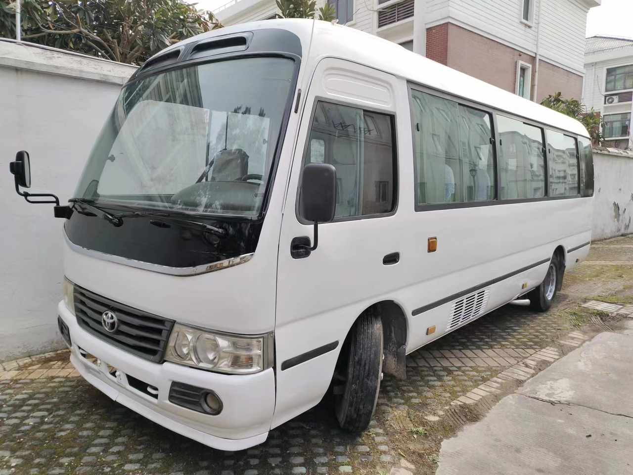 TOYOTA coaster - Микроавтобус, Пассажирский фургон: фото 2 TOYOTA coaster - Микроавтобус, Пассажирский фургон: фото 2