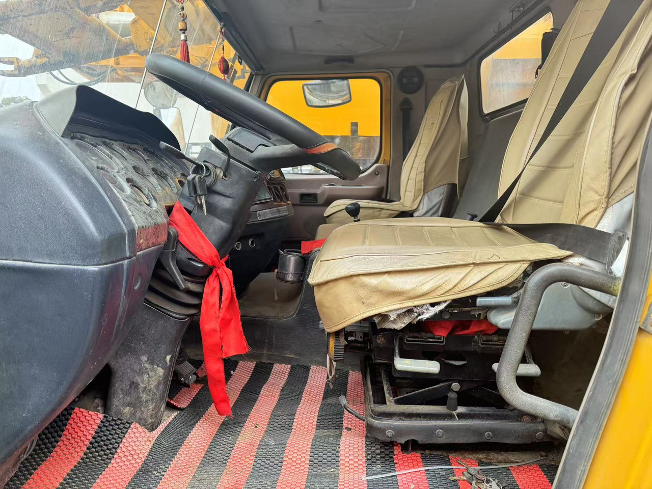 XCMG QY100K - Мобильный кран: фото 4 XCMG QY100K - Мобильный кран: фото 4