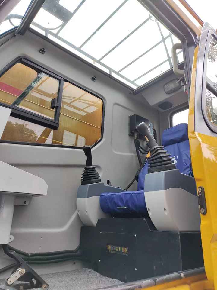 XCMG QY50K - Мобильный кран: фото 5 XCMG QY50K - Мобильный кран: фото 5