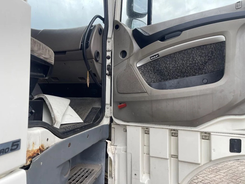 Тягач DAF XF 105.460 Tractor unit: фото 15