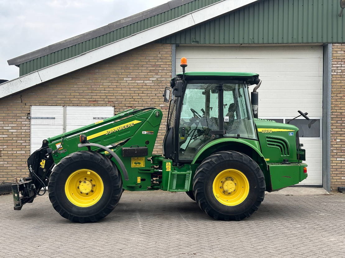 John Deere 3800 - Телескопический фронтальный погрузчик: фото 2 John Deere 3800 - Телескопический фронтальный погрузчик: фото 2