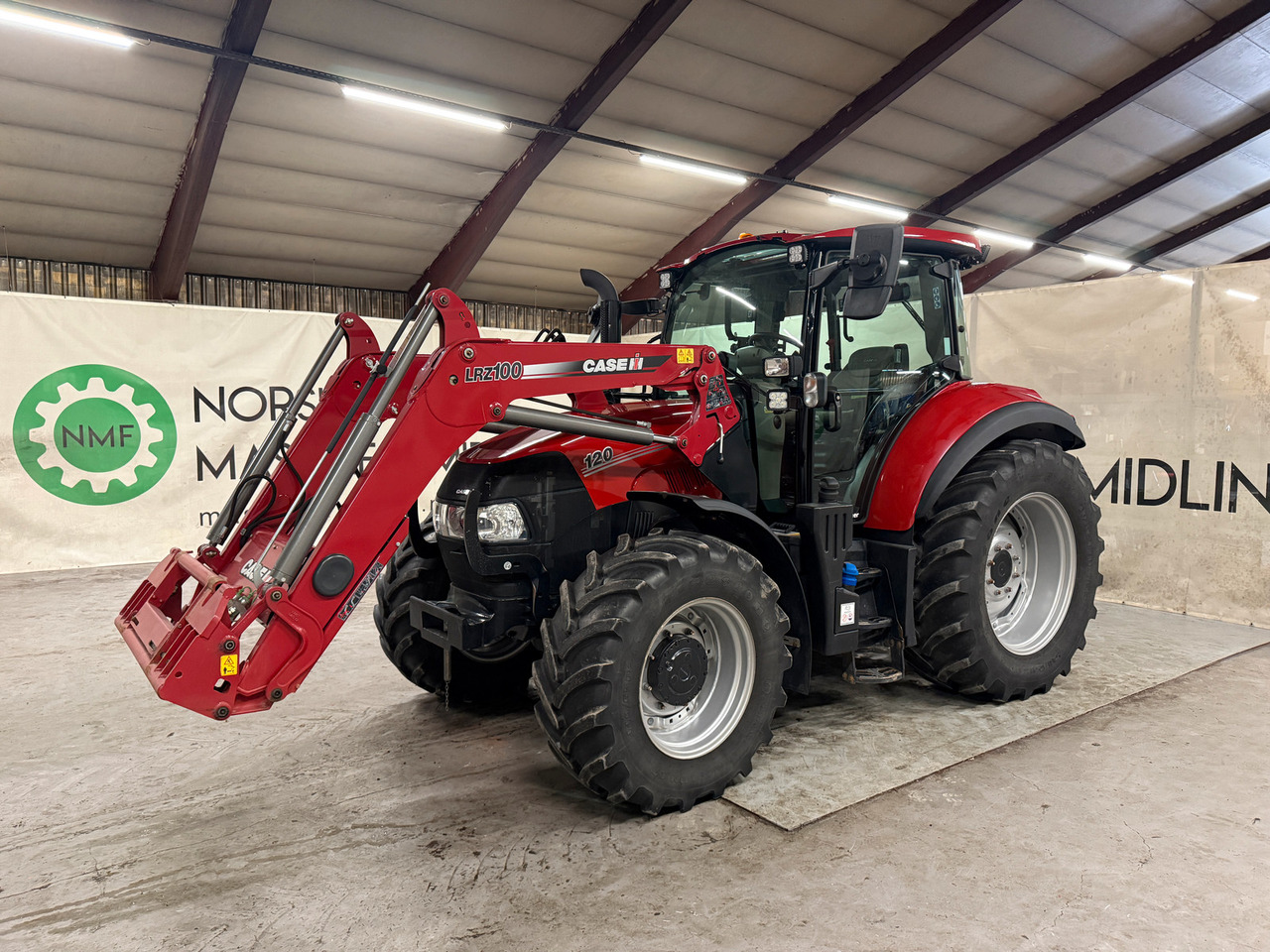 CASE IH Luxxum 120 - Трактор: фото 1 CASE IH Luxxum 120 - Трактор: фото 1