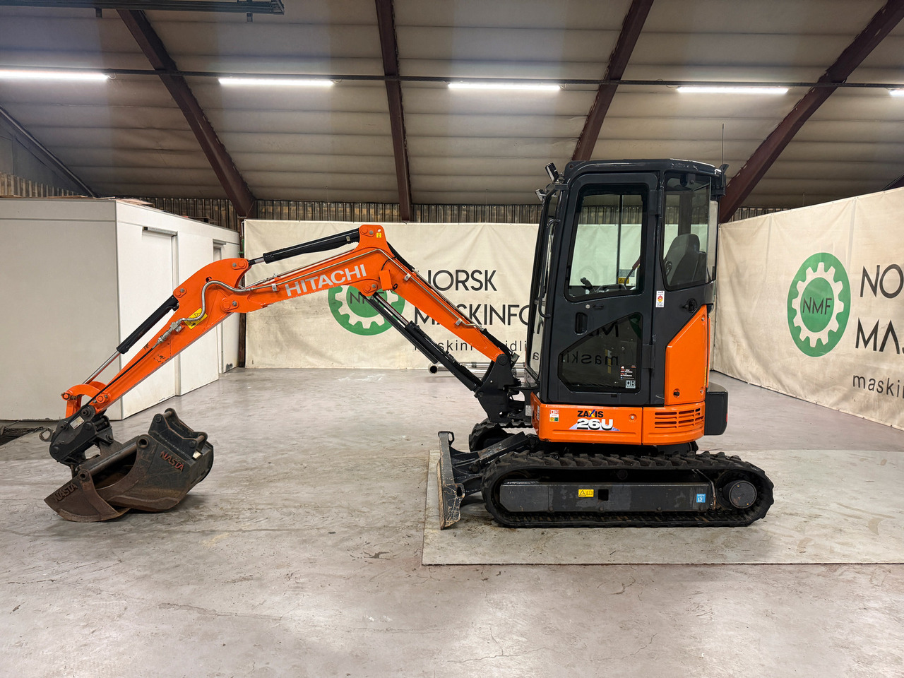 Hitachi ZX26U-6 - Мини-экскаватор: фото 2 Hitachi ZX26U-6 - Мини-экскаватор: фото 2
