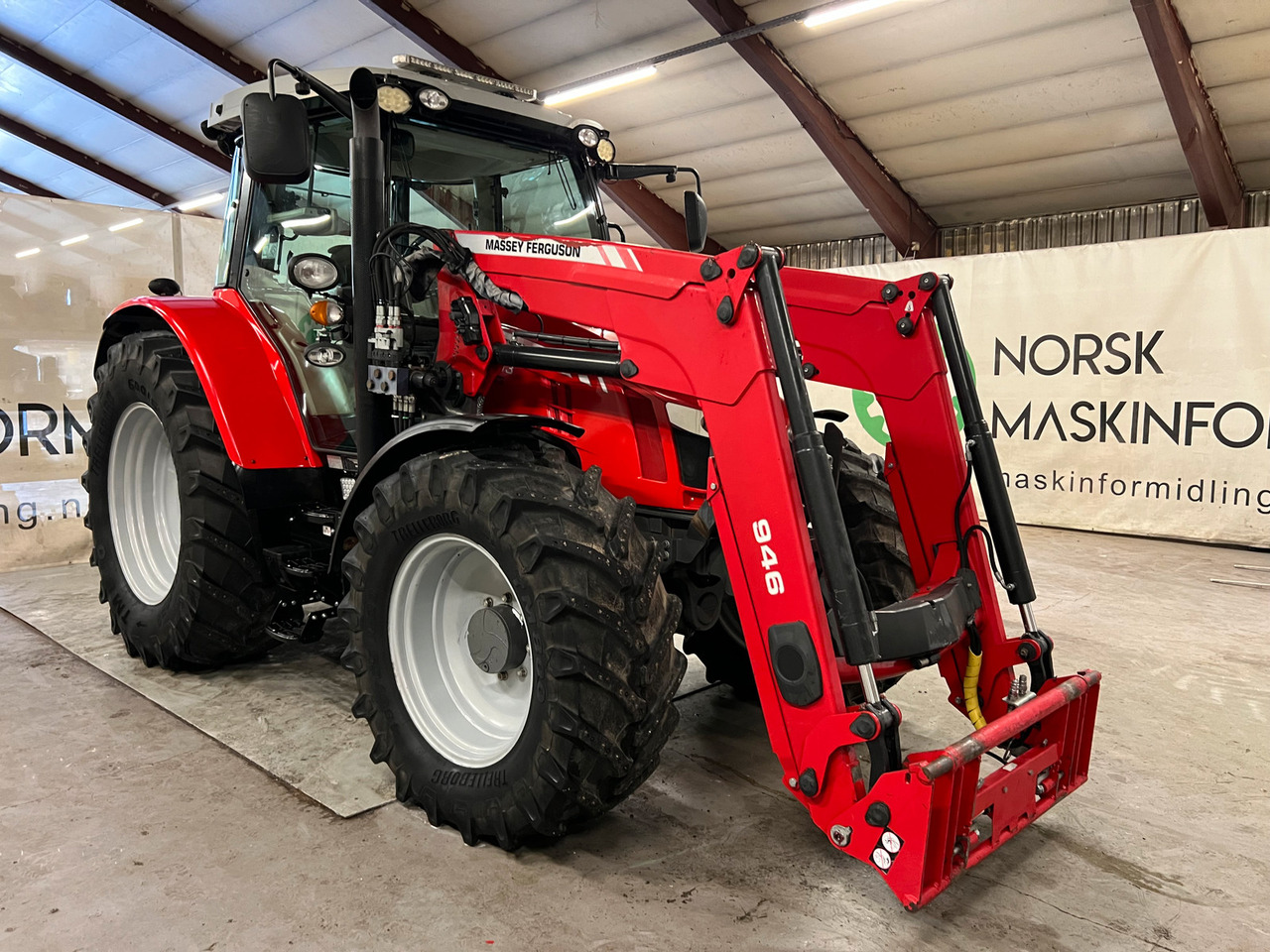 Massey Ferguson 5613 Dyna 6 - Трактор: фото 4 Massey Ferguson 5613 Dyna 6 - Трактор: фото 4