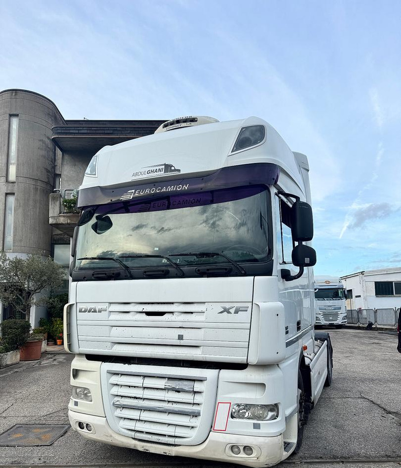 DAF XF 105.460 - 2010 - AUTOMATICO - Тягач: фото 1 DAF XF 105.460 - 2010 - AUTOMATICO - Тягач: фото 1