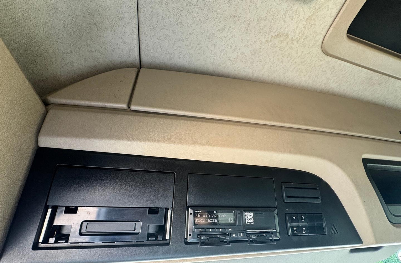 Тягач Mercedes Benz Actros 1848 - 2020: фото 7