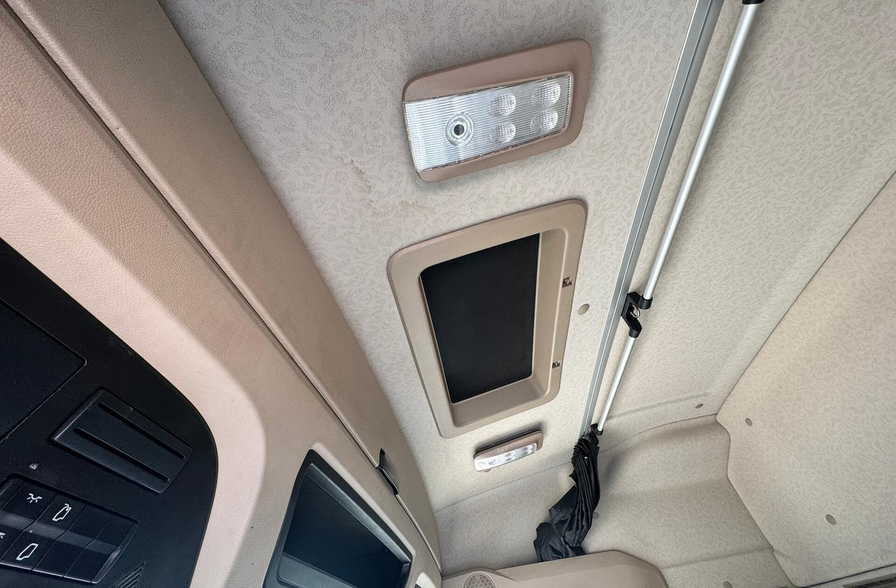 Тягач Mercedes Benz Actros 1848 - 2020: фото 8