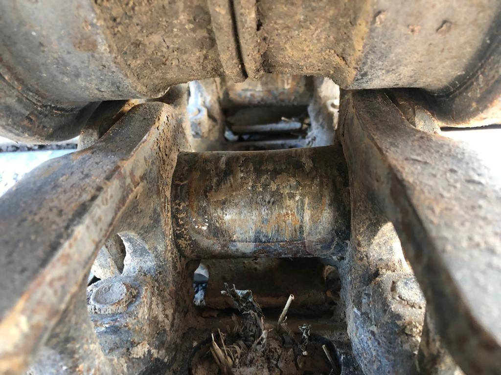 Гусеничный экскаватор Case CX 145D SR: фото 21