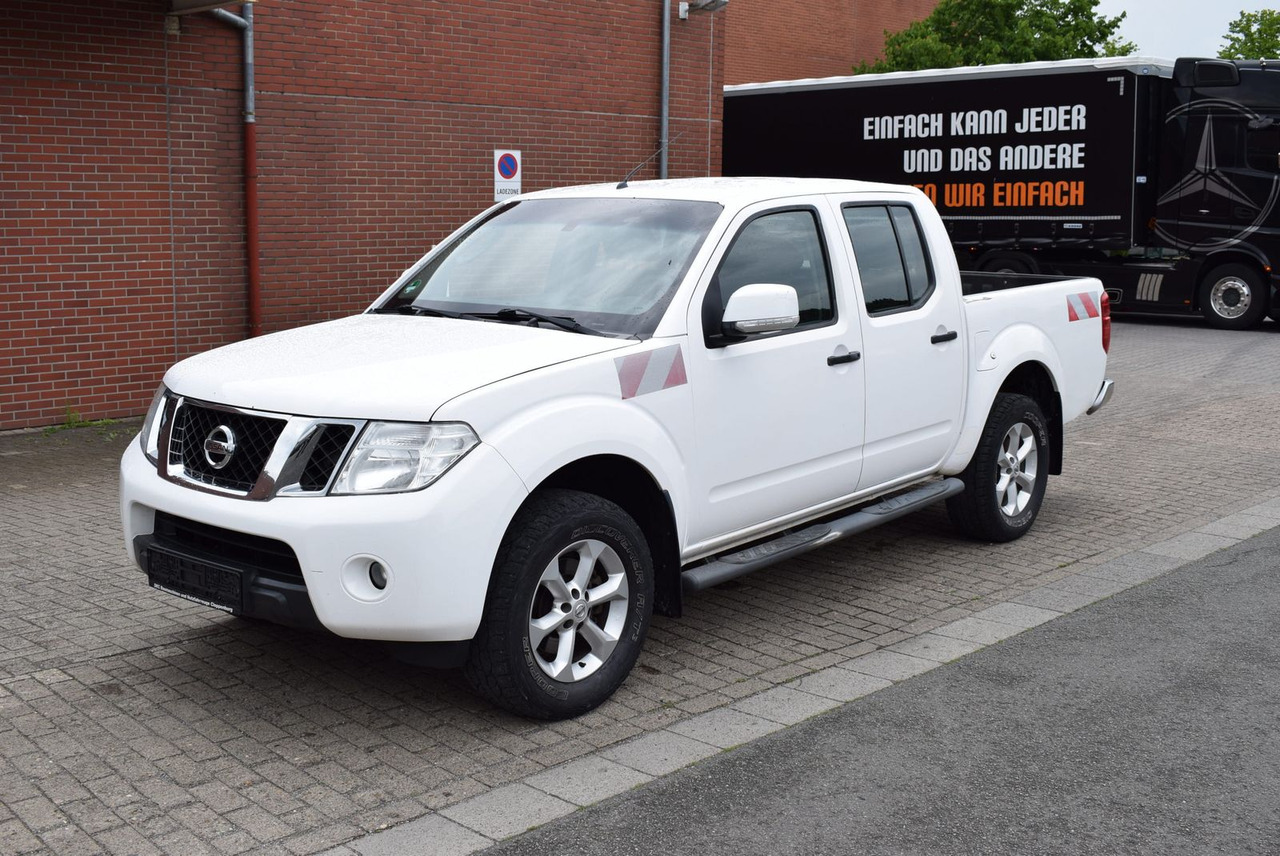 Nissan Navara Double Cab SE 4x4 Automatik Hardtop AHK - Внедорожник: фото 5 Nissan Navara Double Cab SE 4x4 Automatik Hardtop AHK - Внедорожник: фото 5