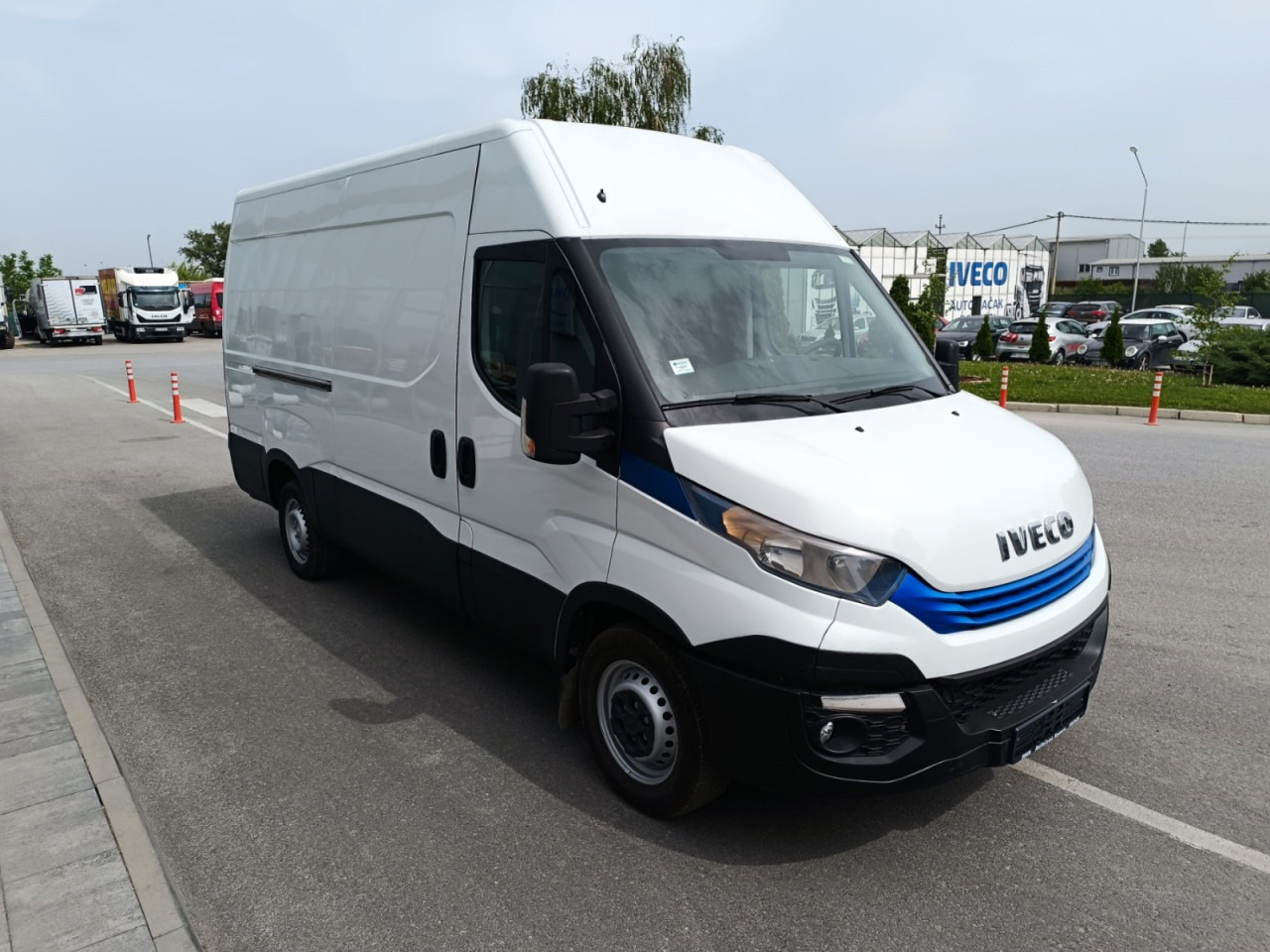 Цельнометаллический фургон IVECO Daily 35S14N 12m3: фото 8 Цельнометаллический фургон IVECO Daily 35S14N 12m3: фото 8