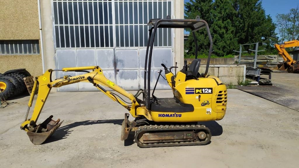 Komatsu PC 12 R-8 - Мини-экскаватор: фото 2 Komatsu PC 12 R-8 - Мини-экскаватор: фото 2