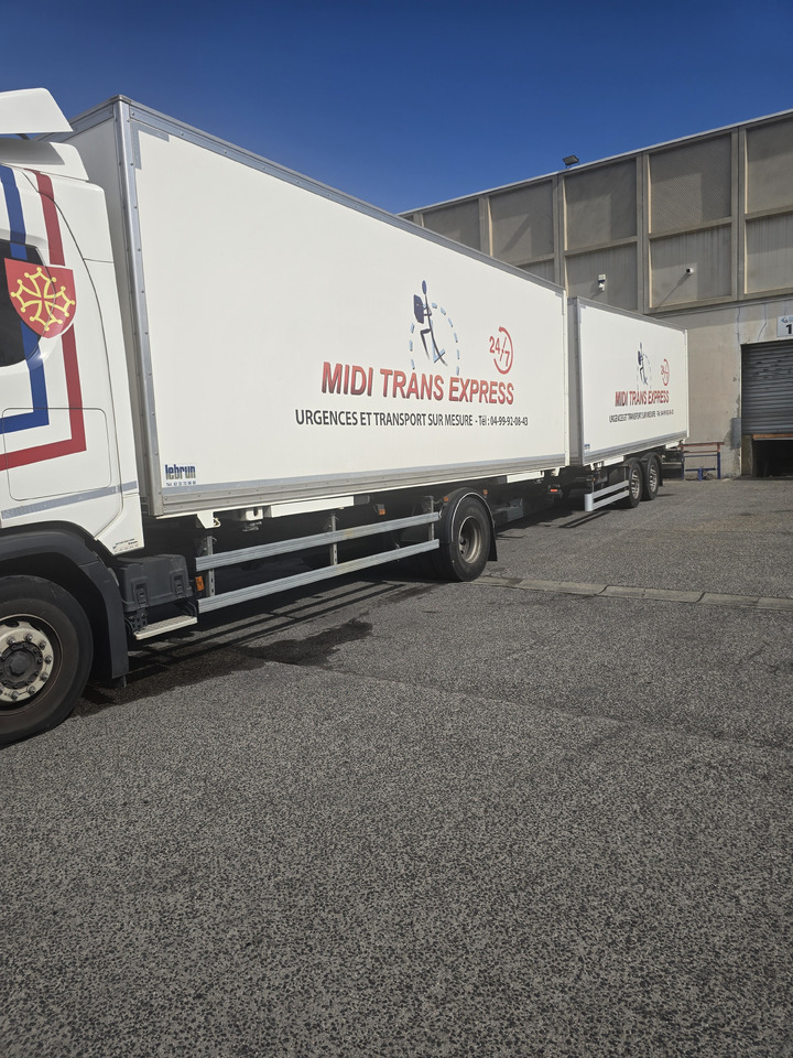 SCANIA R 450 - Грузовик-контейнеровоз/ Сменный кузов: фото 4 SCANIA R 450 - Грузовик-контейнеровоз/ Сменный кузов: фото 4