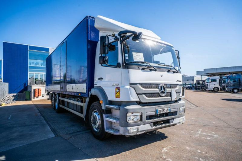 Mercedes AXOR 2533 -6X2 - Грузовик с закрытым кузовом: фото 2 Mercedes AXOR 2533 -6X2 - Грузовик с закрытым кузовом: фото 2