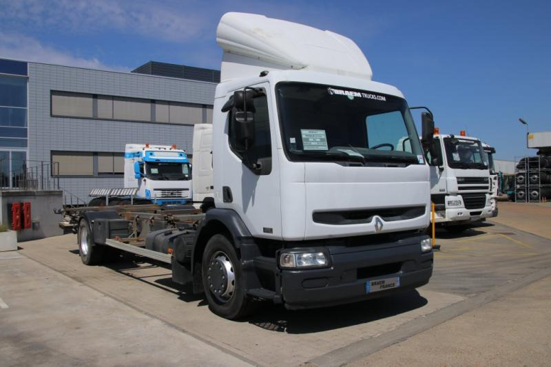 Renault PREMIUM 270 DCI - Problème moteur. - Грузовик-контейнеровоз/ Сменный кузов: фото 2 Renault PREMIUM 270 DCI - Problème moteur. - Грузовик-контейнеровоз/ Сменный кузов: фото 2