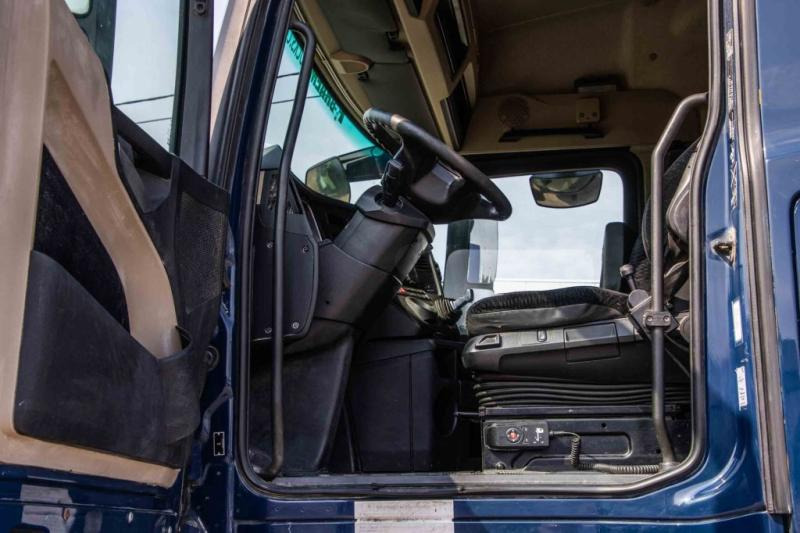 Mercedes ACTROS 1848 LS+E6+HYDR. - Тягач: фото 5 Mercedes ACTROS 1848 LS+E6+HYDR. - Тягач: фото 5