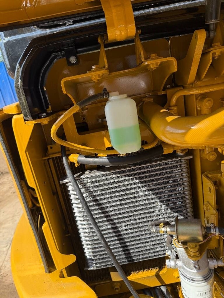 CAT 303.5E - Мини-экскаватор: фото 3 CAT 303.5E - Мини-экскаватор: фото 3