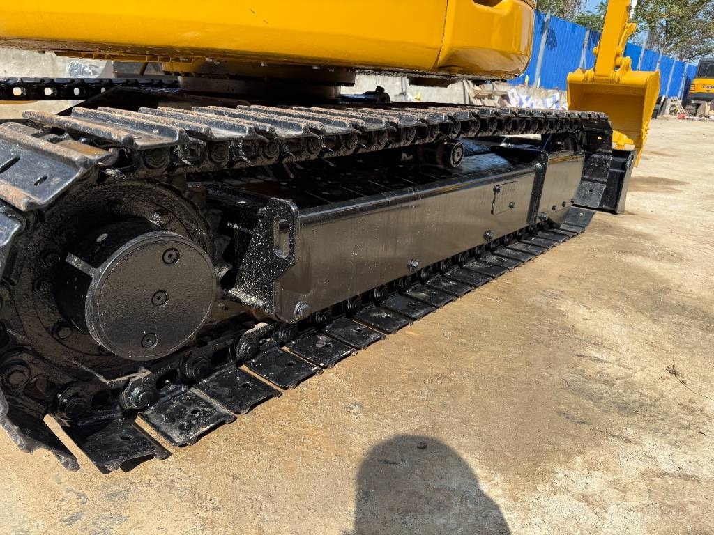 CAT 303.5E - Мини-экскаватор: фото 2 CAT 303.5E - Мини-экскаватор: фото 2