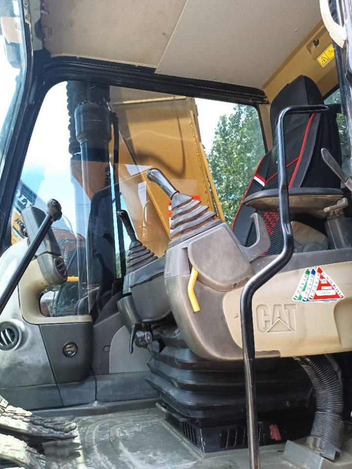 CAT 320 D2 - Гусеничный экскаватор: фото 4 CAT 320 D2 - Гусеничный экскаватор: фото 4