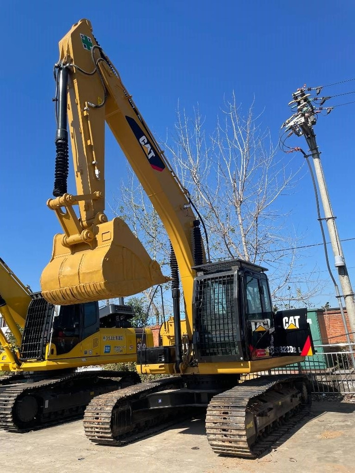 CAT 323D2 - Гусеничный экскаватор: фото 5 CAT 323D2 - Гусеничный экскаватор: фото 5