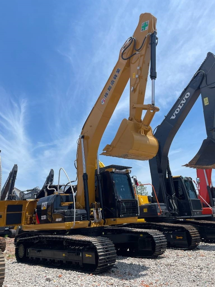 CAT 323D2 - Гусеничный экскаватор: фото 4 CAT 323D2 - Гусеничный экскаватор: фото 4