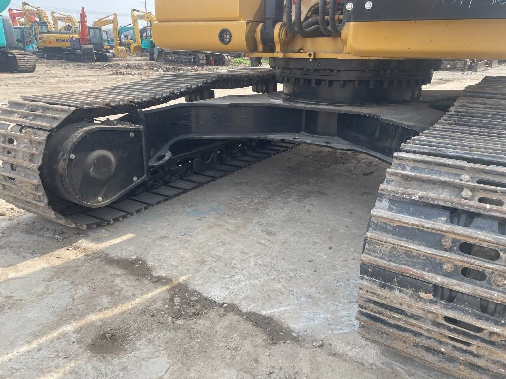 CAT 323GC - Гусеничный экскаватор: фото 5 CAT 323GC - Гусеничный экскаватор: фото 5