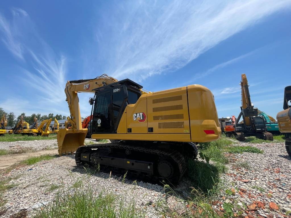 CAT 330GC - Гусеничный экскаватор: фото 1 CAT 330GC - Гусеничный экскаватор: фото 1