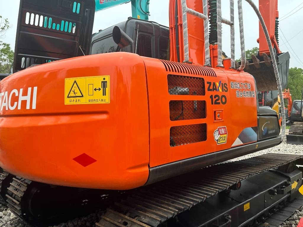 Hitachi ZX 120 - Гусеничный экскаватор: фото 3 Hitachi ZX 120 - Гусеничный экскаватор: фото 3
