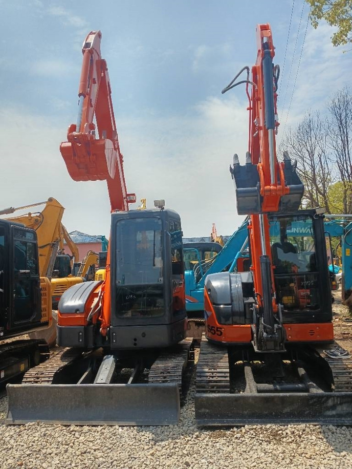 Hitachi ZX 55 - Гусеничный экскаватор: фото 5 Hitachi ZX 55 - Гусеничный экскаватор: фото 5