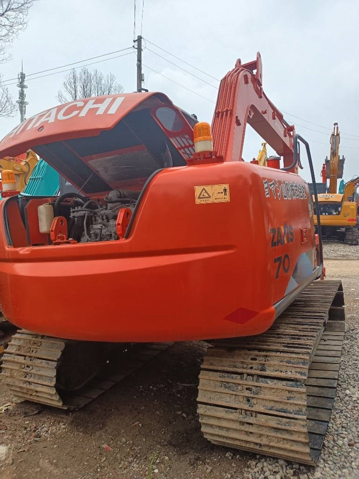 Hitachi ZX 70 - Гусеничный экскаватор: фото 3 Hitachi ZX 70 - Гусеничный экскаватор: фото 3