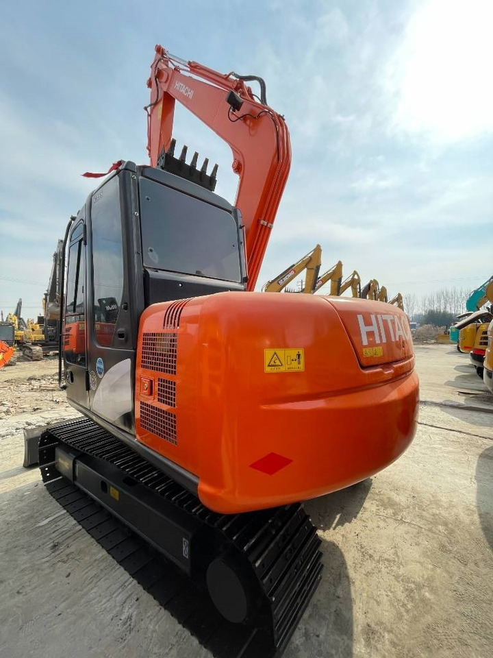 Hitachi ZX 70 - Мини-экскаватор: фото 2 Hitachi ZX 70 - Мини-экскаватор: фото 2