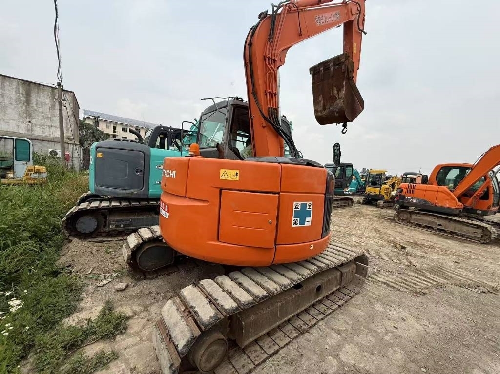Hitachi ZX 75 US - Мини-экскаватор: фото 1 Hitachi ZX 75 US - Мини-экскаватор: фото 1