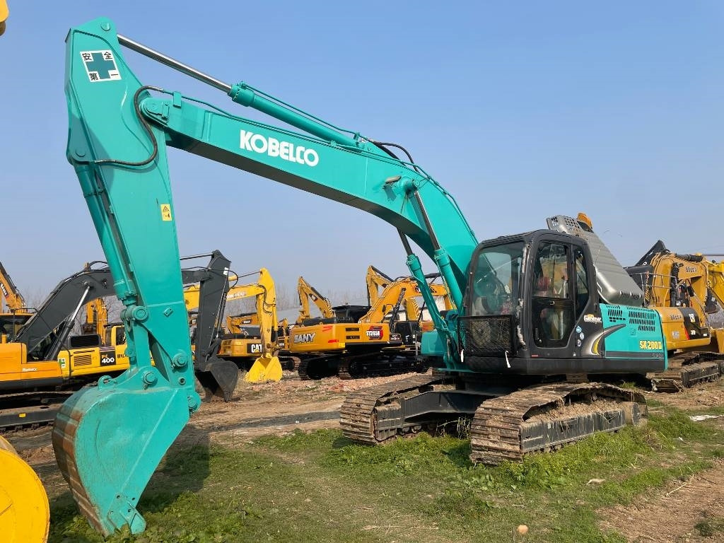Kobelco SK 200 - Гусеничный экскаватор: фото 5 Kobelco SK 200 - Гусеничный экскаватор: фото 5