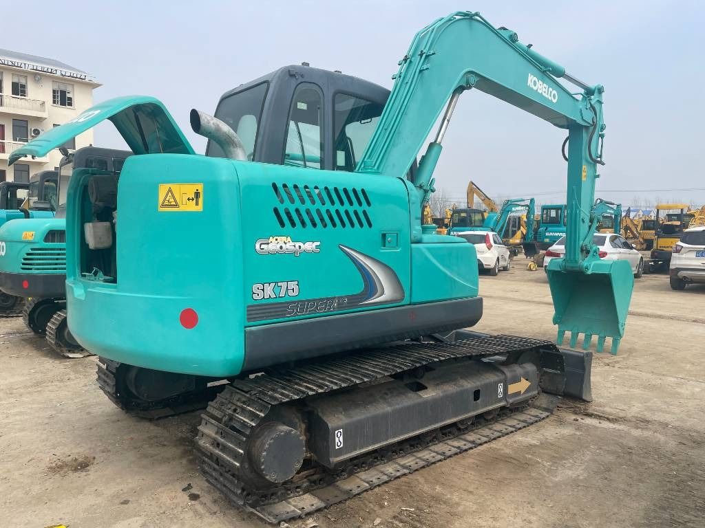 Kobelco SK 75 - Мини-экскаватор: фото 1 Kobelco SK 75 - Мини-экскаватор: фото 1
