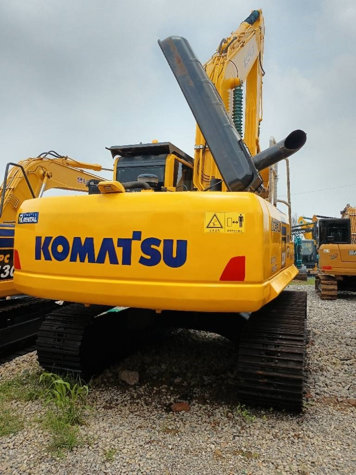 Komatsu PC 220-8  - Гусеничный экскаватор: фото 2 Komatsu PC 220-8  - Гусеничный экскаватор: фото 2